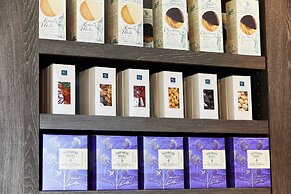 AC Hotel by Marriott Miami Airport West/Doral