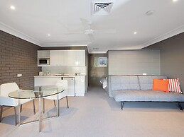 Dutchies Motel Nelson Bay