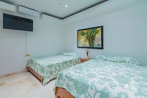 Deep Blue Condos - 102