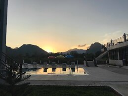 The Grand Riverside Hotel 2 Vangvieng