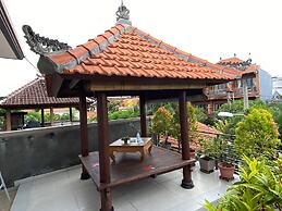 Suwardika Homestay and Dormitory - Hostel