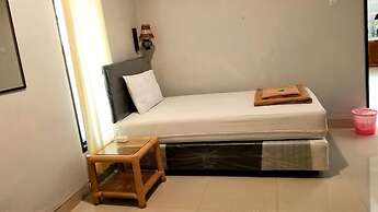 Suwardika Homestay and Dormitory - Hostel