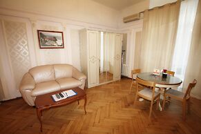 TVST Apartments Bolshoy Gnezdnikovsky 10 apt 332