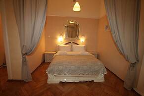 TVST Apartments Bolshoy Gnezdnikovsky 10 apt 332