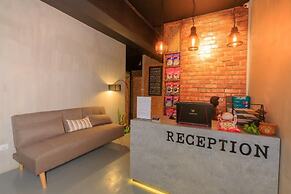 Homy Seafront Hostel