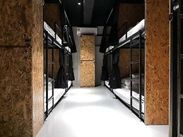 Homy Seafront Hostel