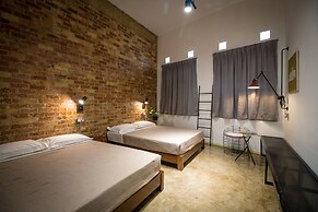 The Brownstone Hostel & Space