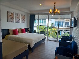 Koh Larn Riviera