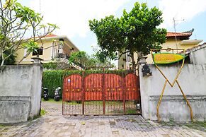 Damar Emas Guesthouse