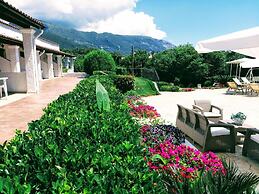 Summer Wine Friendly Resort