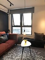 Henry's Apartment- Executive 717