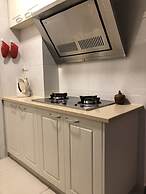 Henry's Apartment- Executive 717