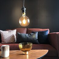 Henry's Apartment- Executive 717