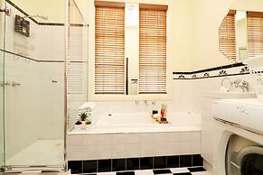 Brunswick Renaissance - Rejuvenate Stays