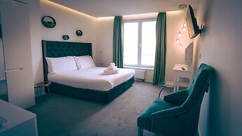 OYO Newquay Beach Hotel