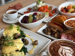 OYO Newquay Beach Hotel