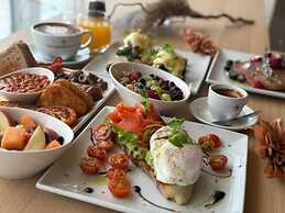 OYO Newquay Beach Hotel