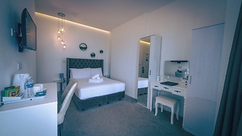 OYO Newquay Beach Hotel