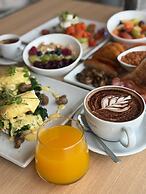 OYO Newquay Beach Hotel