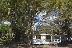 Camp Mack Lodge, Marina & RV Resort