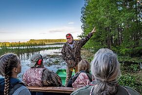 Camp Mack Lodge, Marina & RV Resort