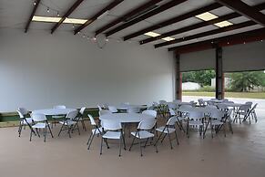 Camp Mack Lodge, Marina & RV Resort