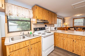 Camp Mack Lodge, Marina & RV Resort