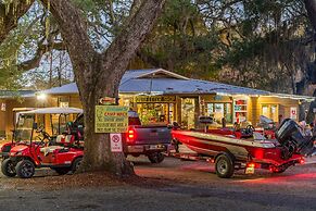 Camp Mack Lodge, Marina & RV Resort