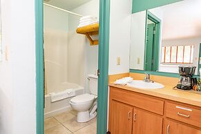 Camp Mack Lodge, Marina & RV Resort