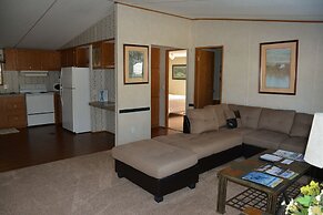 Camp Mack Lodge, Marina & RV Resort