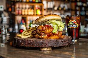 Camp Mack Lodge, Marina & RV Resort