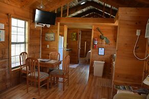 Camp Mack Lodge, Marina & RV Resort