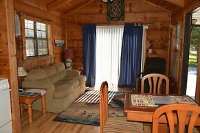 Camp Mack Lodge, Marina & RV Resort