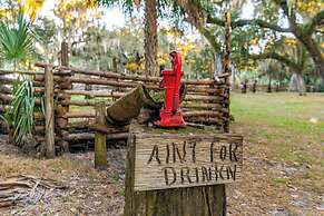 Camp Mack Lodge, Marina & RV Resort