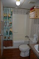 Camp Mack Lodge, Marina & RV Resort