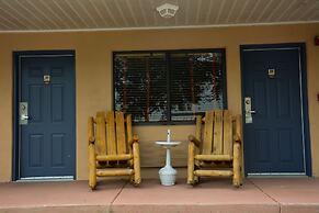 Camp Mack Lodge, Marina & RV Resort