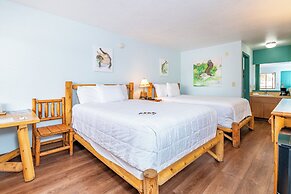 Camp Mack Lodge, Marina & RV Resort