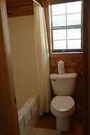 Camp Mack Lodge, Marina & RV Resort