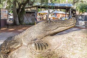 Camp Mack Lodge, Marina & RV Resort