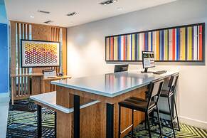 Holiday Inn Express & Suites Atlanta Airport NE - Hapeville  by IHG