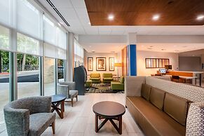 Holiday Inn Express & Suites Atlanta Airport NE - Hapeville  by IHG