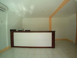 Pinneys Beach Hotel Nevis