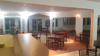 Pinneys Beach Hotel Nevis