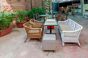 Qubestay Airport Capsule Hotel & Hostel