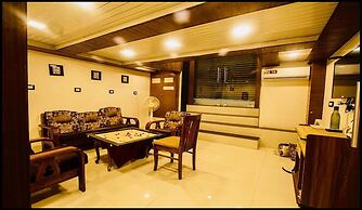 Qubestay Airport Capsule Hotel & Hostel