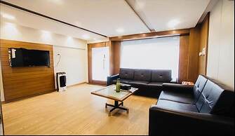 Qubestay Airport Capsule Hotel & Hostel