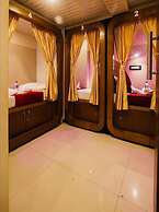 Qubestay Airport Capsule Hotel & Hostel