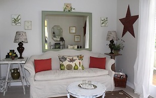 Hope and Glory Inn and Vineyard