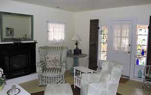 Hope and Glory Inn and Vineyard