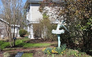 Hope and Glory Inn and Vineyard